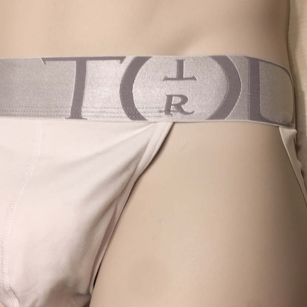 TODGER - (S) Jockstrap. White with 1" Silver Band - Picture 2 of 6